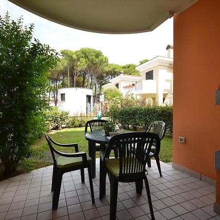 Villaggio Clio Бибионе Екстериор снимка