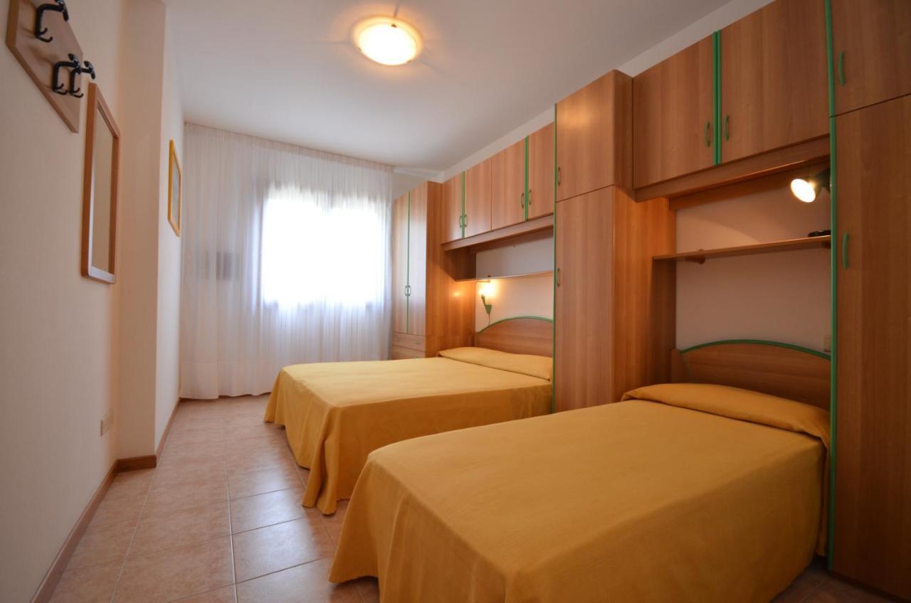 Villaggio Clio Бибионе Екстериор снимка
