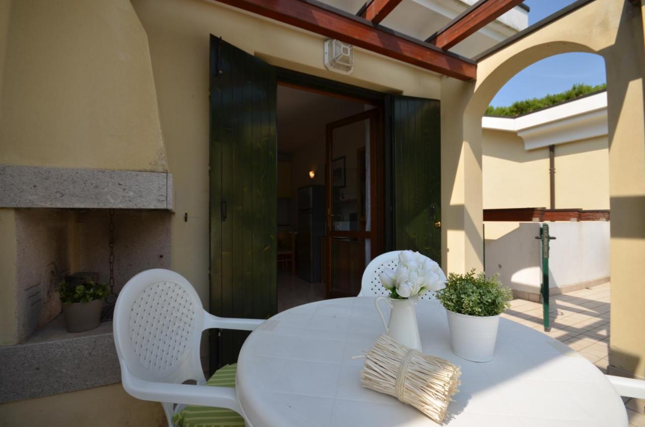 Villaggio Clio Бибионе Екстериор снимка