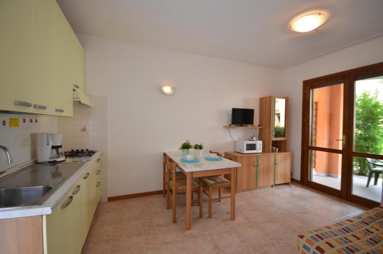 Villaggio Clio Бибионе Екстериор снимка